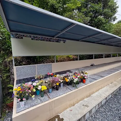 私たちのペット霊園では、愛するペットたちの思い出を大切にする...