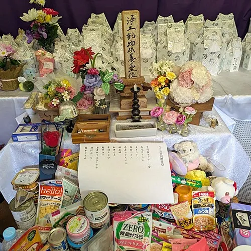 当ペット霊園では、毎月、納骨堂に安置されているご遺骨の法要と...