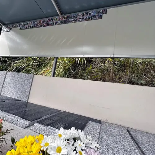 ペット霊園では、愛するペットたちの思い出をしっかりと心に刻む...